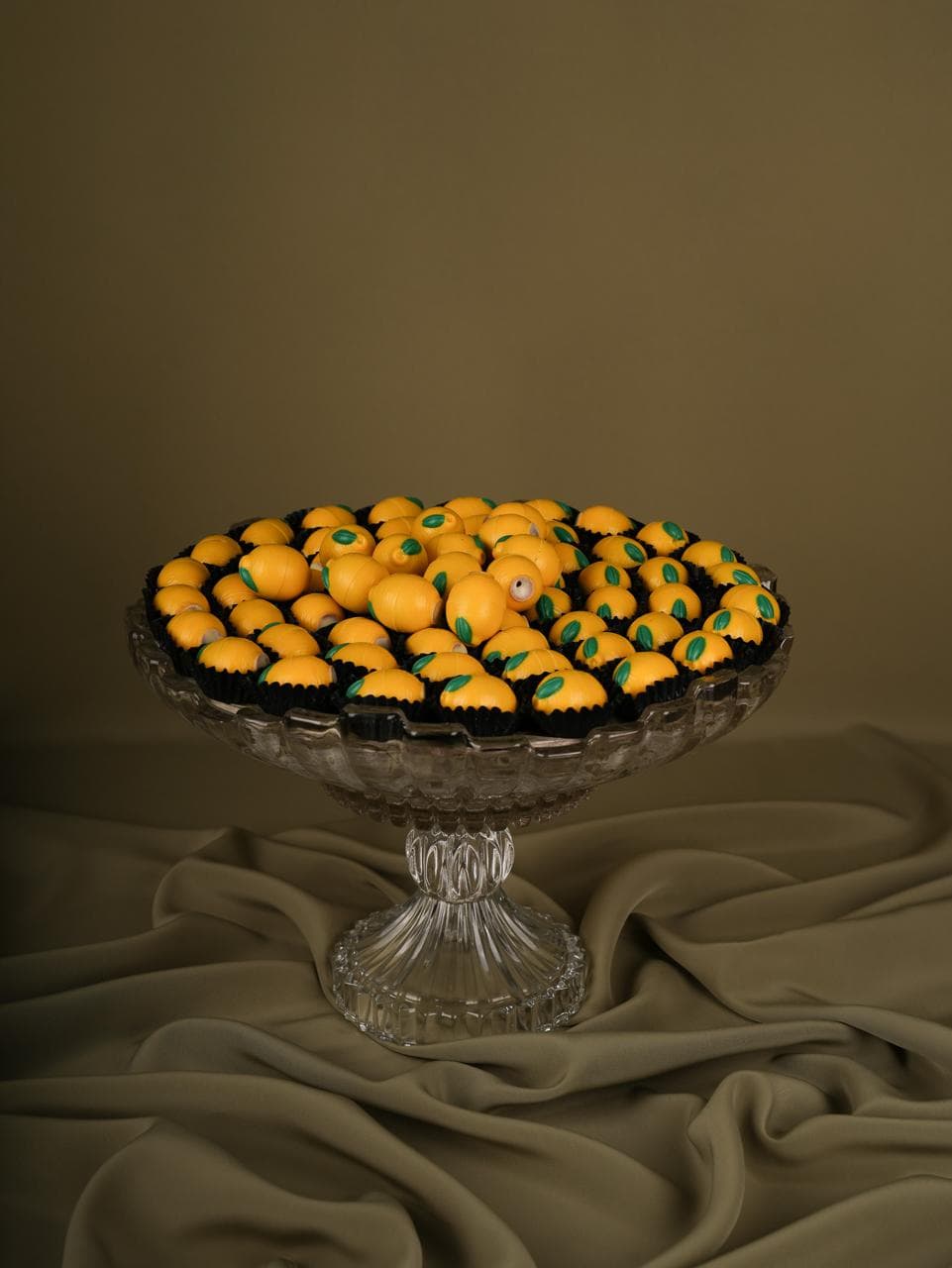 مصنع فاخر للشوكولاتة والتمور في الإمارات